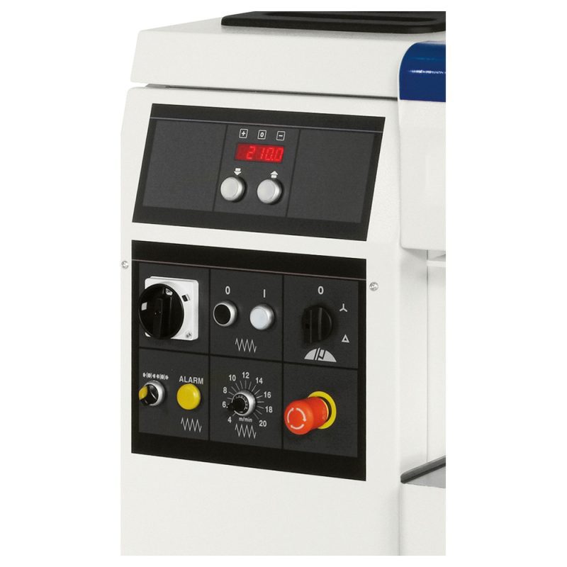 Control panel of the SCM Class S 630 with digital readout of table height